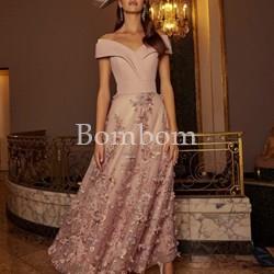 #Vestido de madrina cuello barco #bombomceremonias - Imagen 1