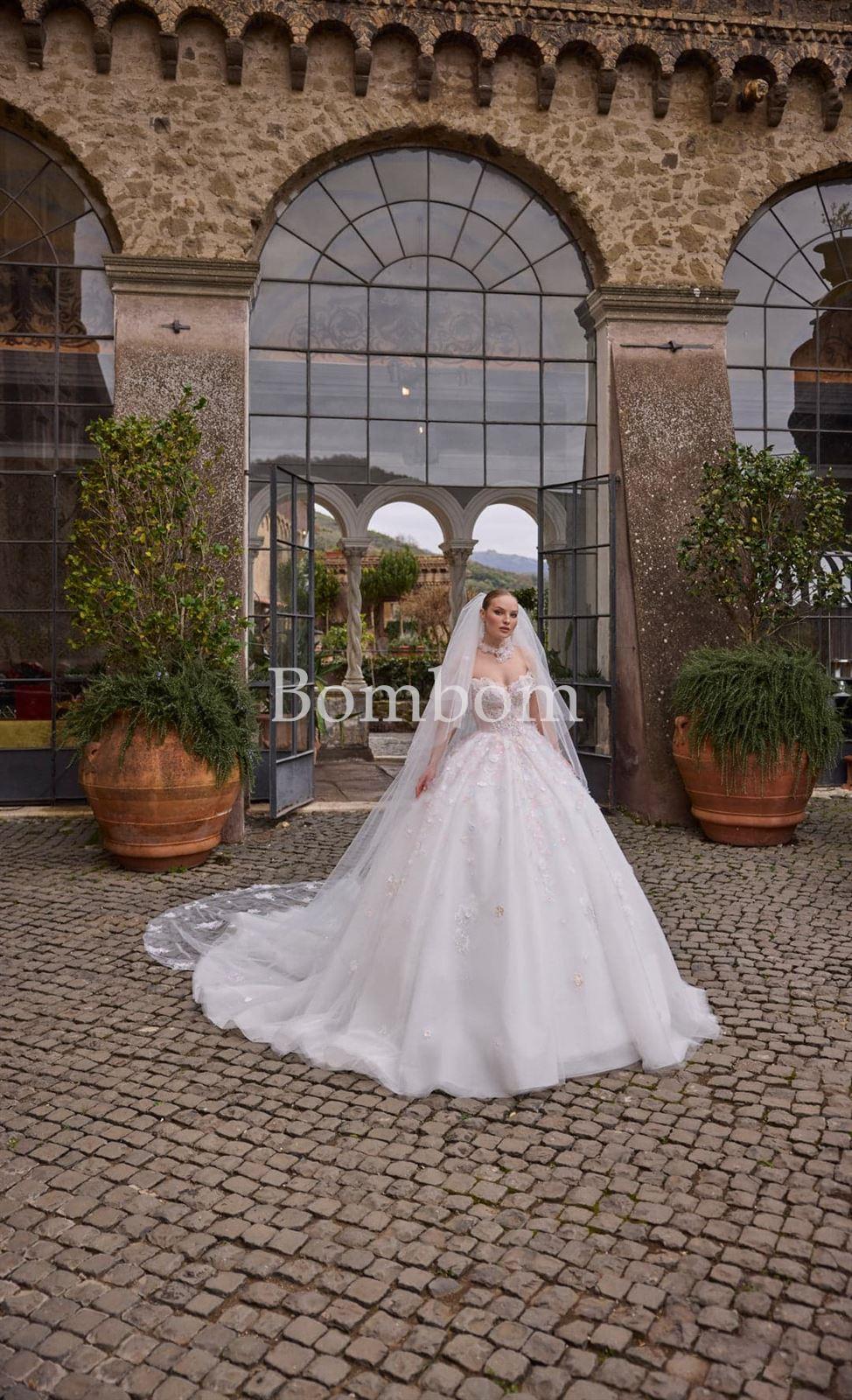 Vestido de novia campanilla - Imagen 3