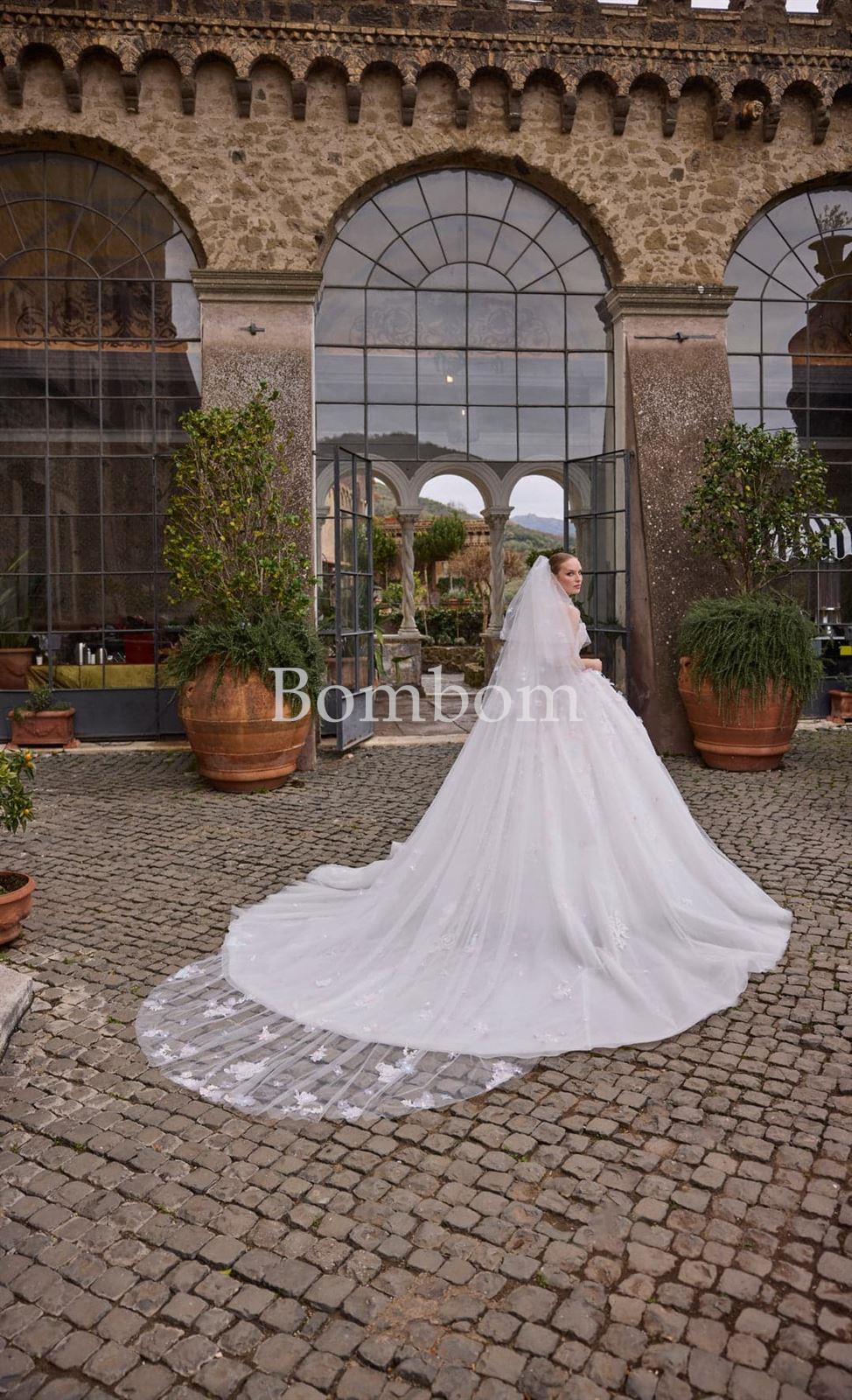 Vestido de novia campanilla - Imagen 4