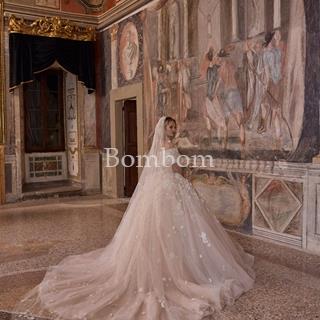 Vestido de novia fantasía - Imagen 2