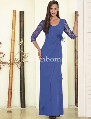 Vestido largo azul con mangas de encaje - Imagen 1