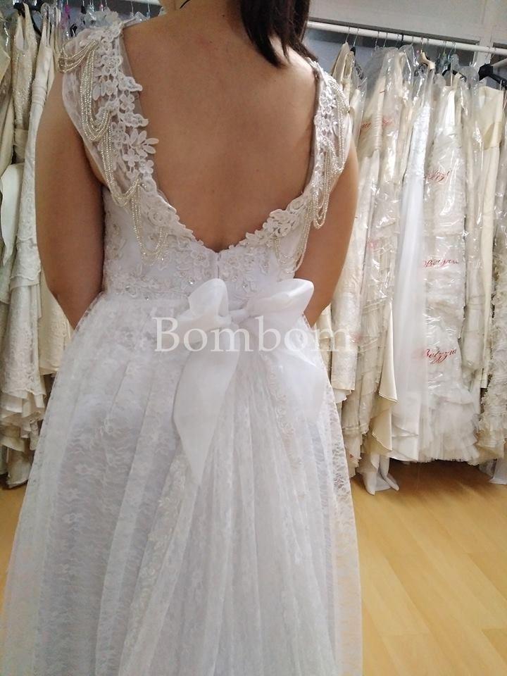 Vestido novia blanco vintage semidescubierta con perlas