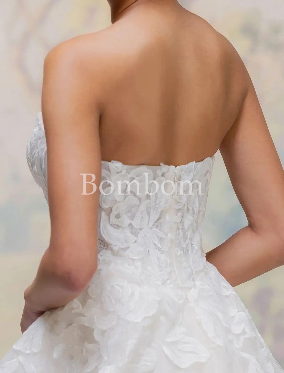 Vestido novia escote corazón blanco - Imagen 5